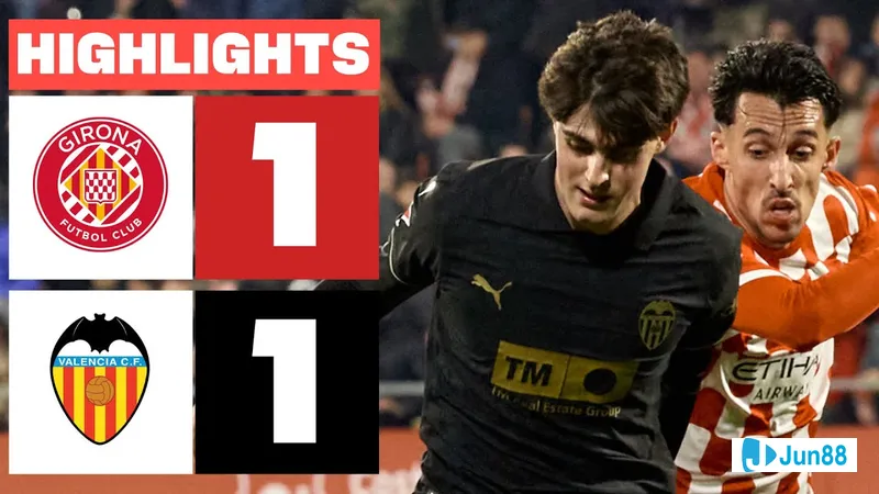 Cầu thủ của Girona tung cú sút mạnh vào khung thành Valencia Cầu thủ của Girona tung cú sút mạnh vào khung thành Valencia