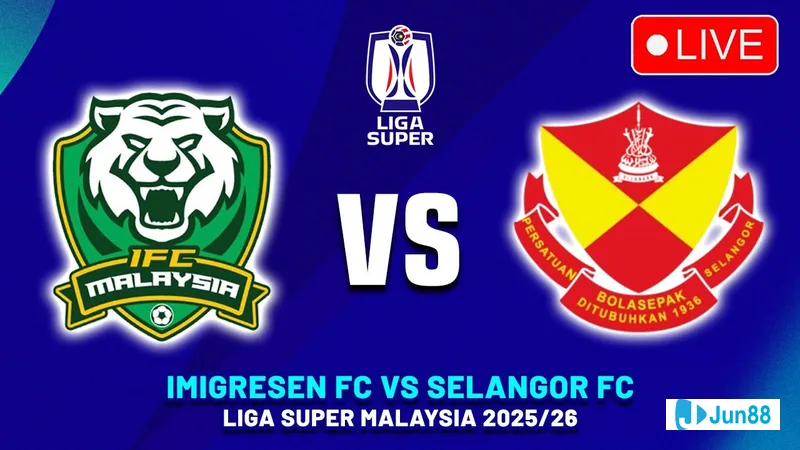 Cầu thủ của Imigresen đang nỗ lực ngăn chặn cầu thủ của Selangor tiến vào vòng cấm Cầu thủ của Imigresen đang nỗ lực ngăn chặn cầu thủ của Selangor tiến vào vòng cấm